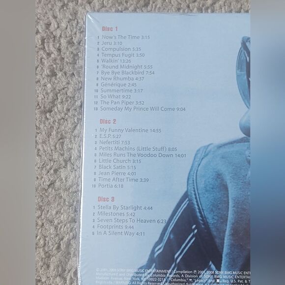 Miles Davis - The Essential Miles Davis Limited Edition 3.0 3 CD Set BRAND NEW - Picture 3 of 3